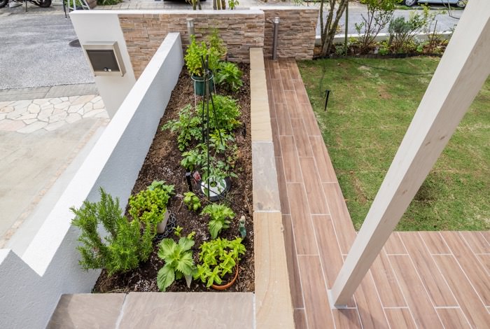 ガーデニングスペースを有効活用されているお庭の施工例5選